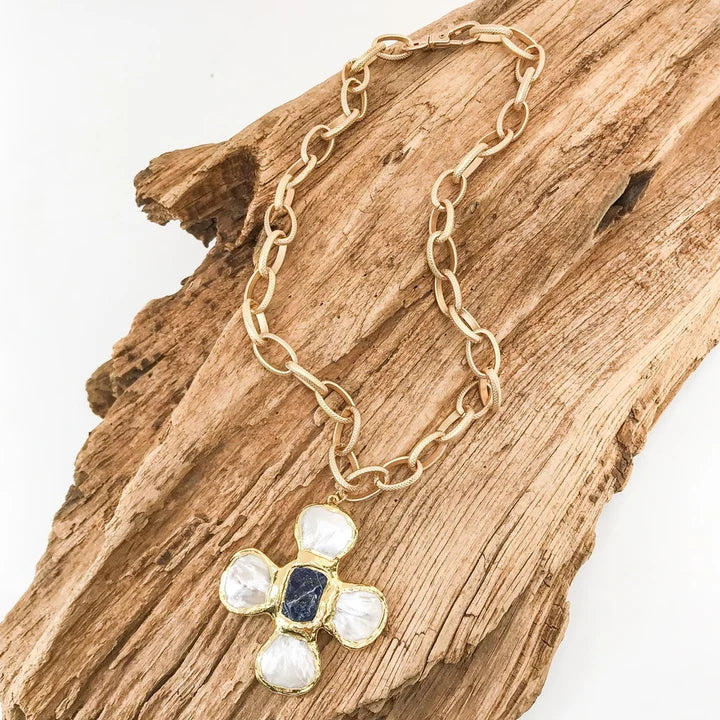 Virtue Pearl Clover Cross