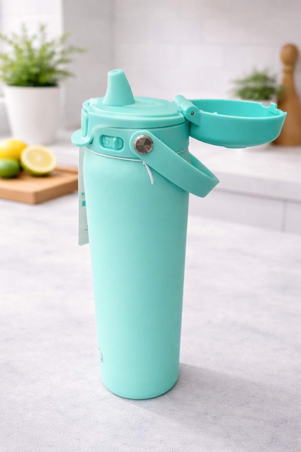 Swig 22oz. Leakproof EZ Fill Bottle