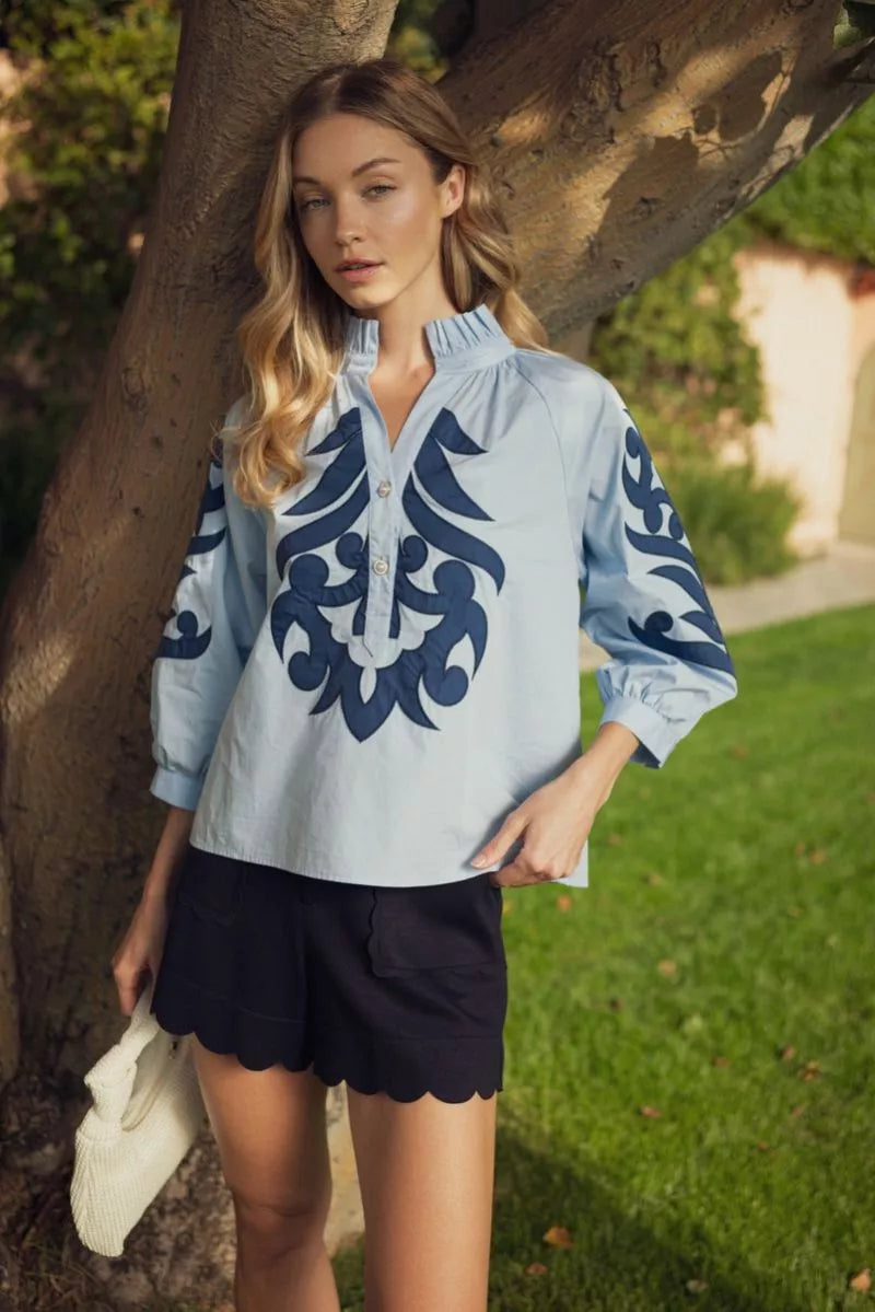 Jodifl-Scroll Pattern Top