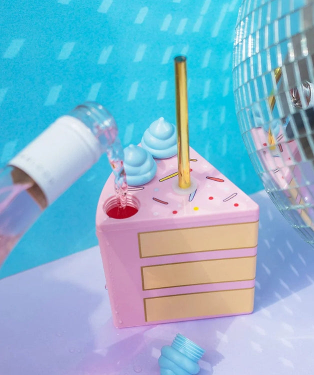 Packed Party Piece of Cake Sipper