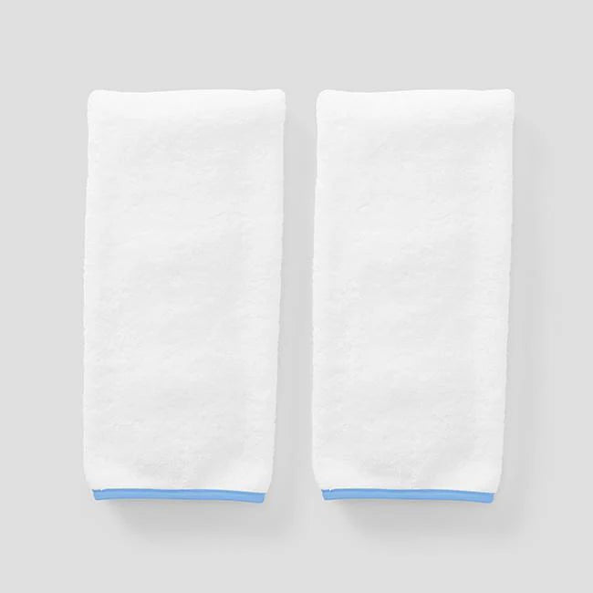 Weezie- Signature Hand Towels w/ Piping Set/2