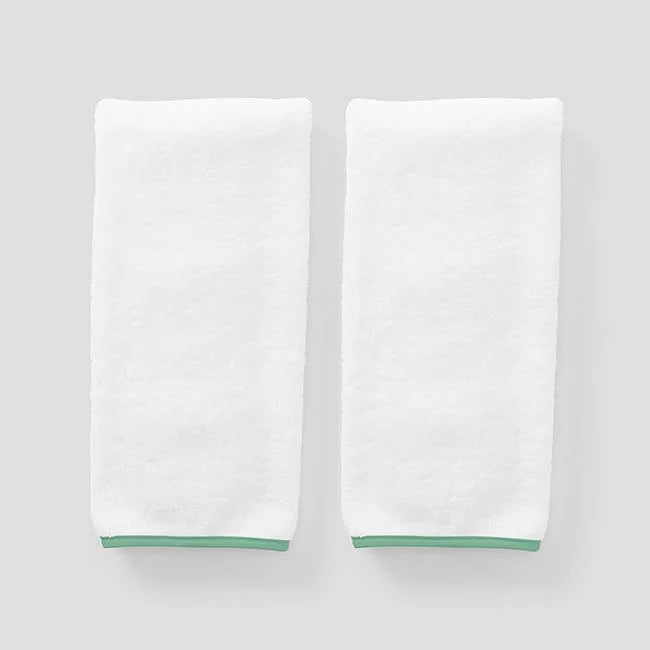 Weezie- Signature Hand Towels w/ Piping Set/2